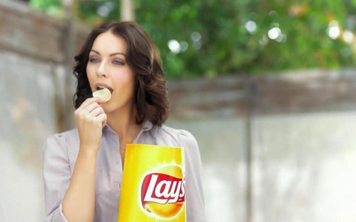 Lays Potato Chips Print Ad Campaign - Model